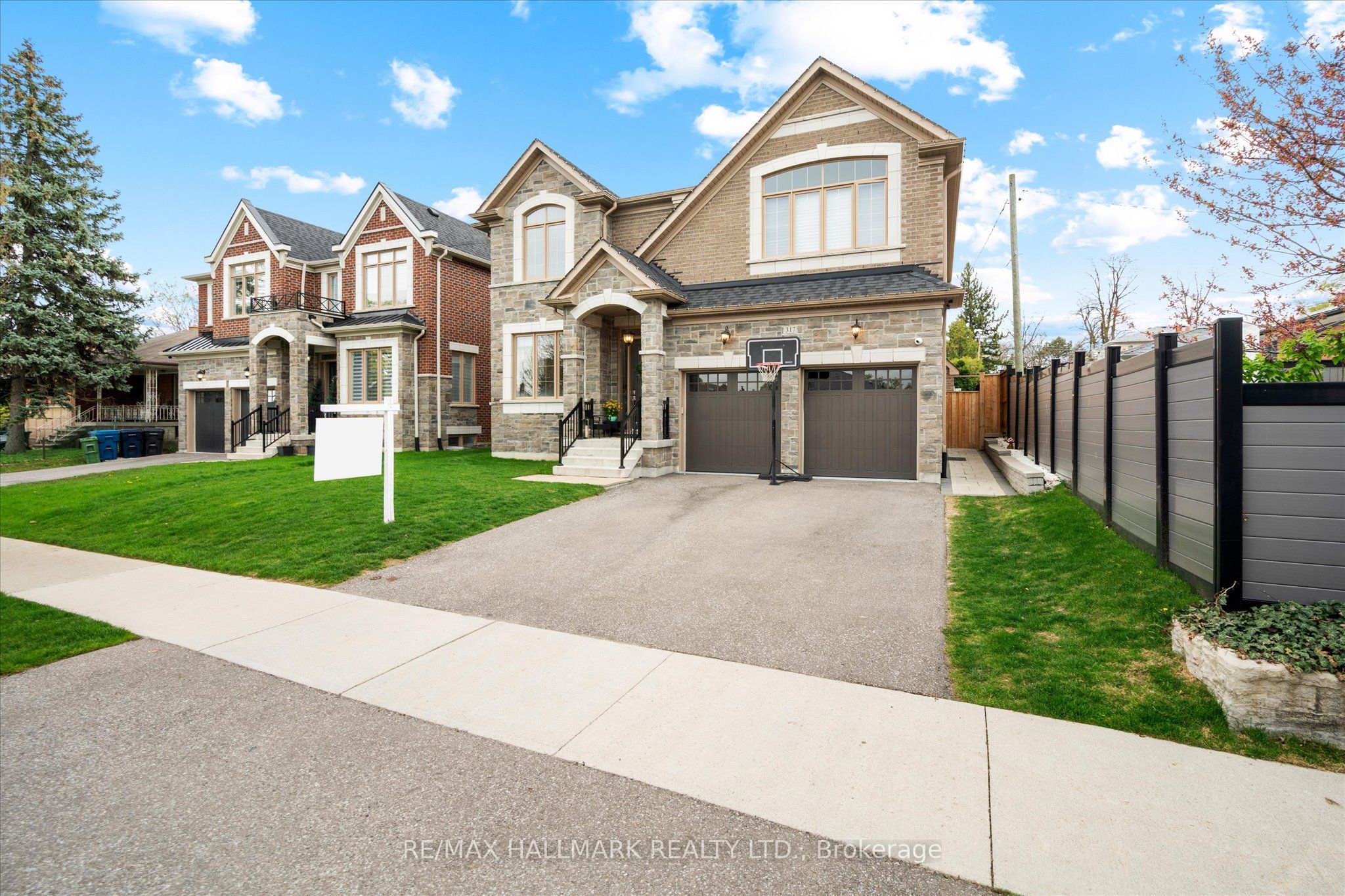 Additional image 2 of 317 La Rose Avenue, Toronto, ON, M9P 1B8