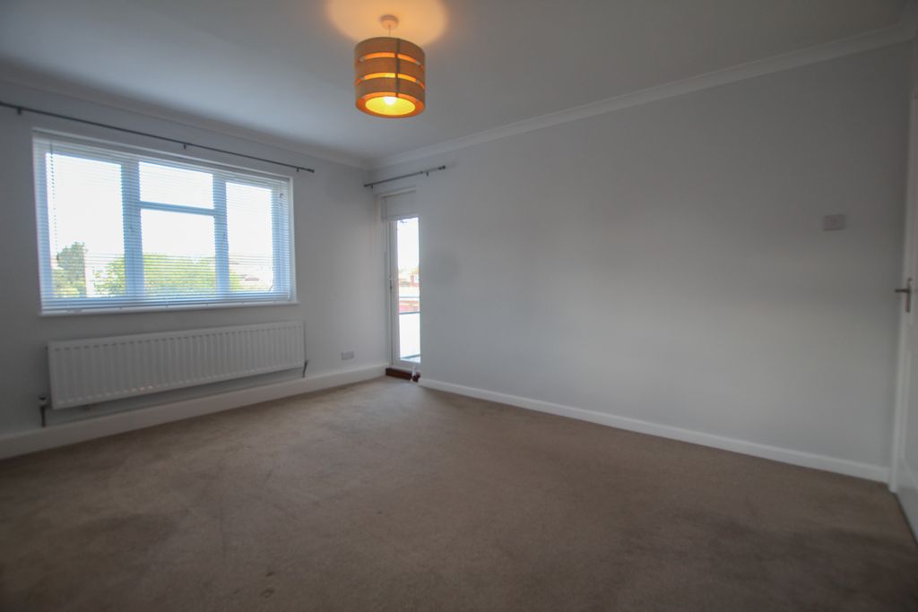 Additional image 3 of 2 bed flat to rentStroud Green, Newbury RG14