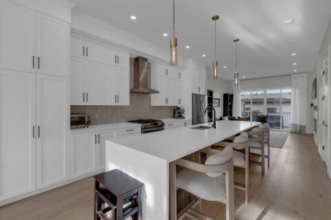 Additional image 8 of 7712 36 Avenue NW, Calgary, AB, T3B 1V3