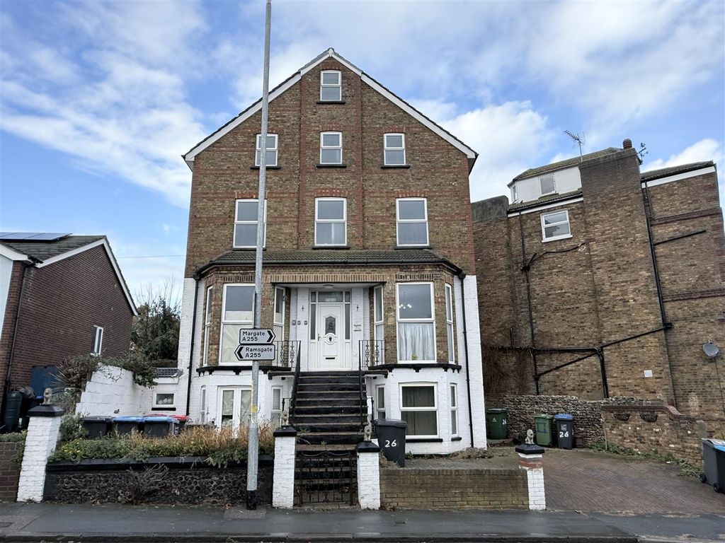 9 bed shared accommodation to rentRamsgate Road, Broadstairs CT10