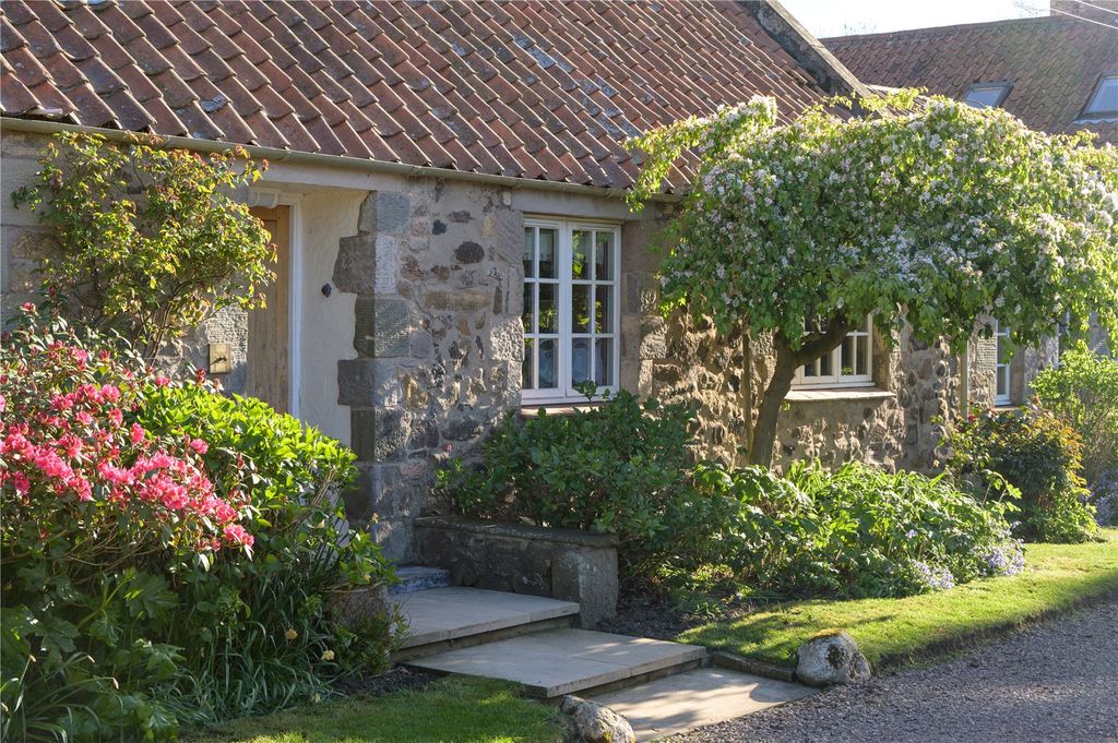 Additional image 2 of 4 bed link detached house for saleThe Coach House, 1 Newmains Farm Steading, Drem, North Berwick EH39