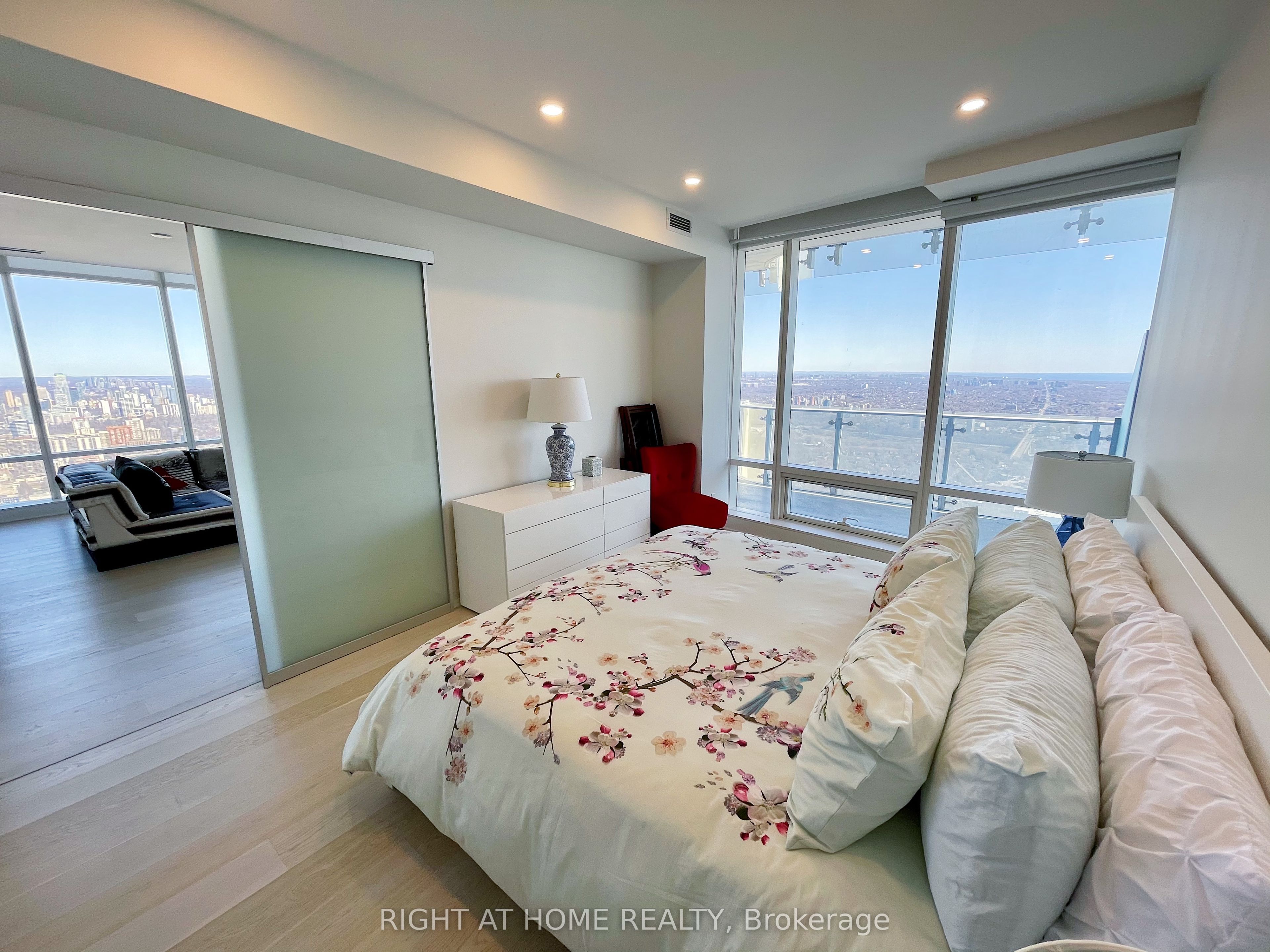 Additional image 5 of 7401-1 Bloor Street E, Toronto, ON, M4W 1A9