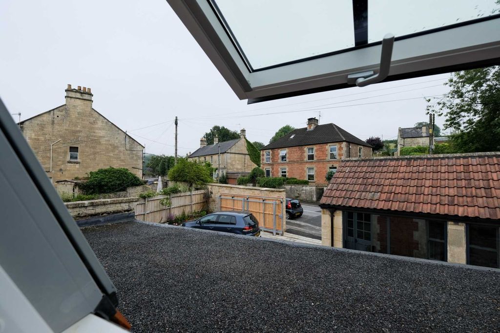 Additional image 18 of 3 bed property to rentHigh Street, Box SN13