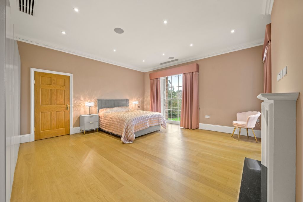 Additional image 13 of 9 bed property for saleHadley, Hadley, Barnet EN5