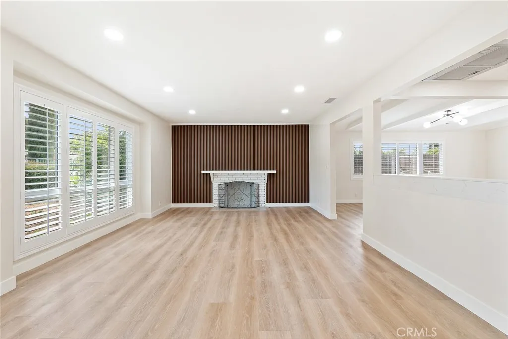 662 E Foothill Blvd, Glendora, CA 91741 photo 5