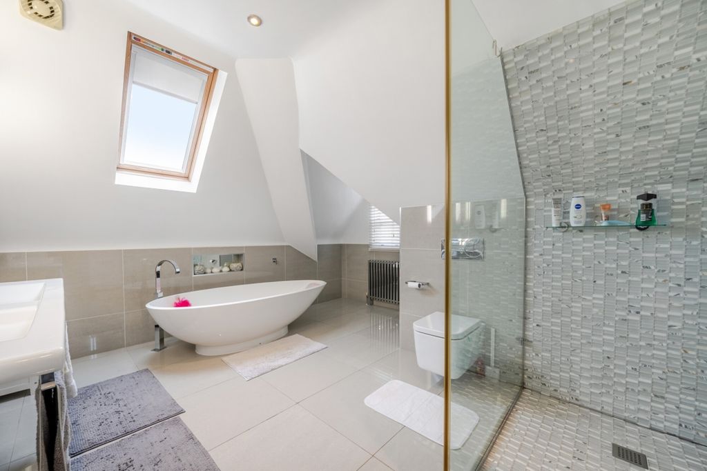 Additional image 7 of 5 bed detached house to rentBarnet Road, Arkley, Barnet EN5