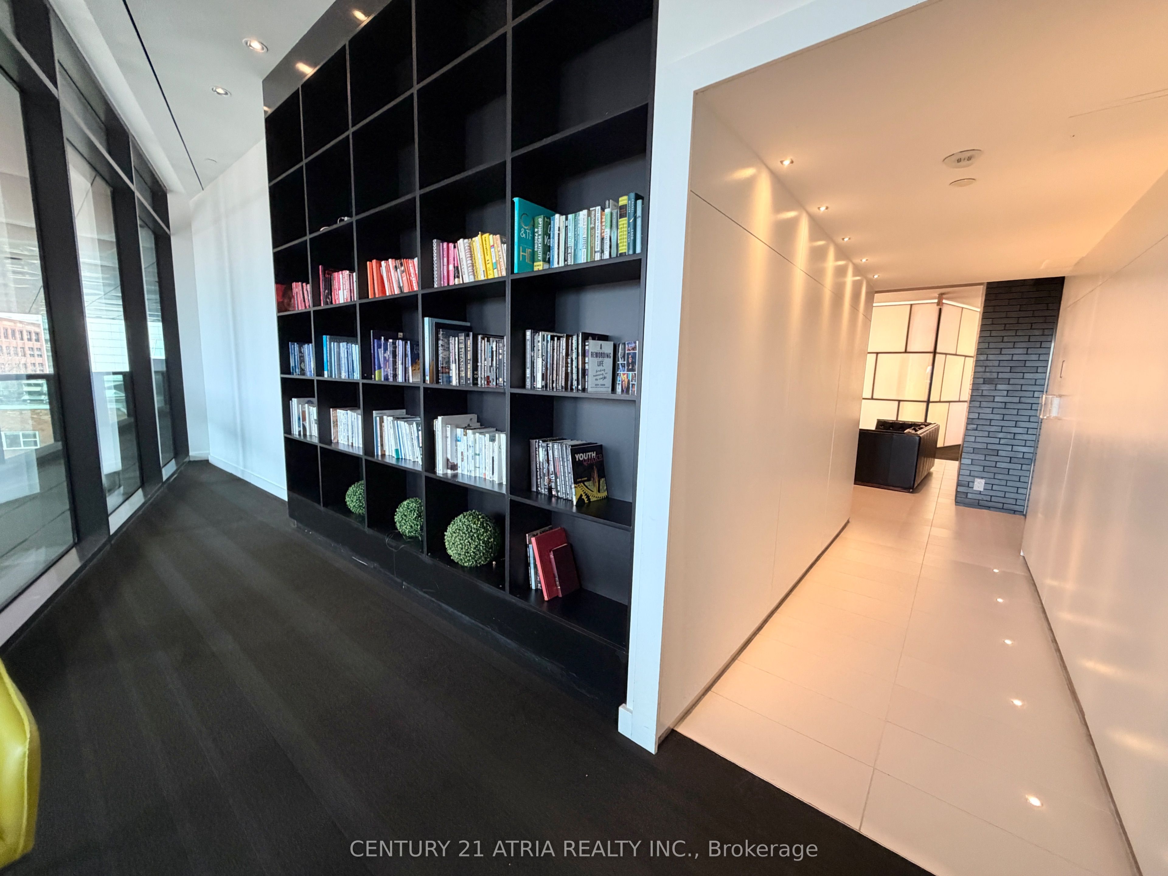 Additional image 4 of 2101-125 Peter Street, Toronto, ON, M5V 0M2