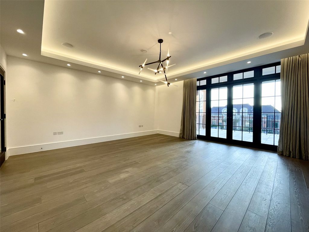Additional image 7 of 2 bed flat to rentBeech Hill, Barnet EN4