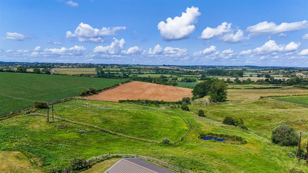 Additional image 34 of 5 bed barn conversion for saleFrog Hall, Brixworth, Northampton NN6