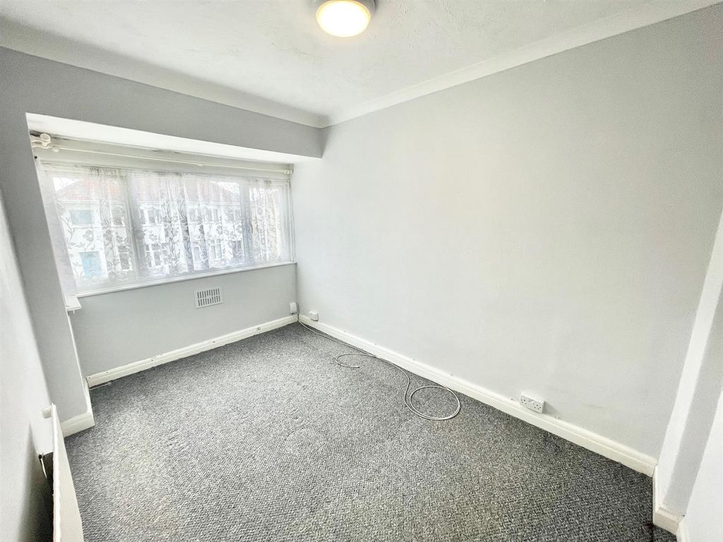 Additional image 7 of 3 bed end terrace house to rentChesham Road South, Weston-Super-Mare BS22