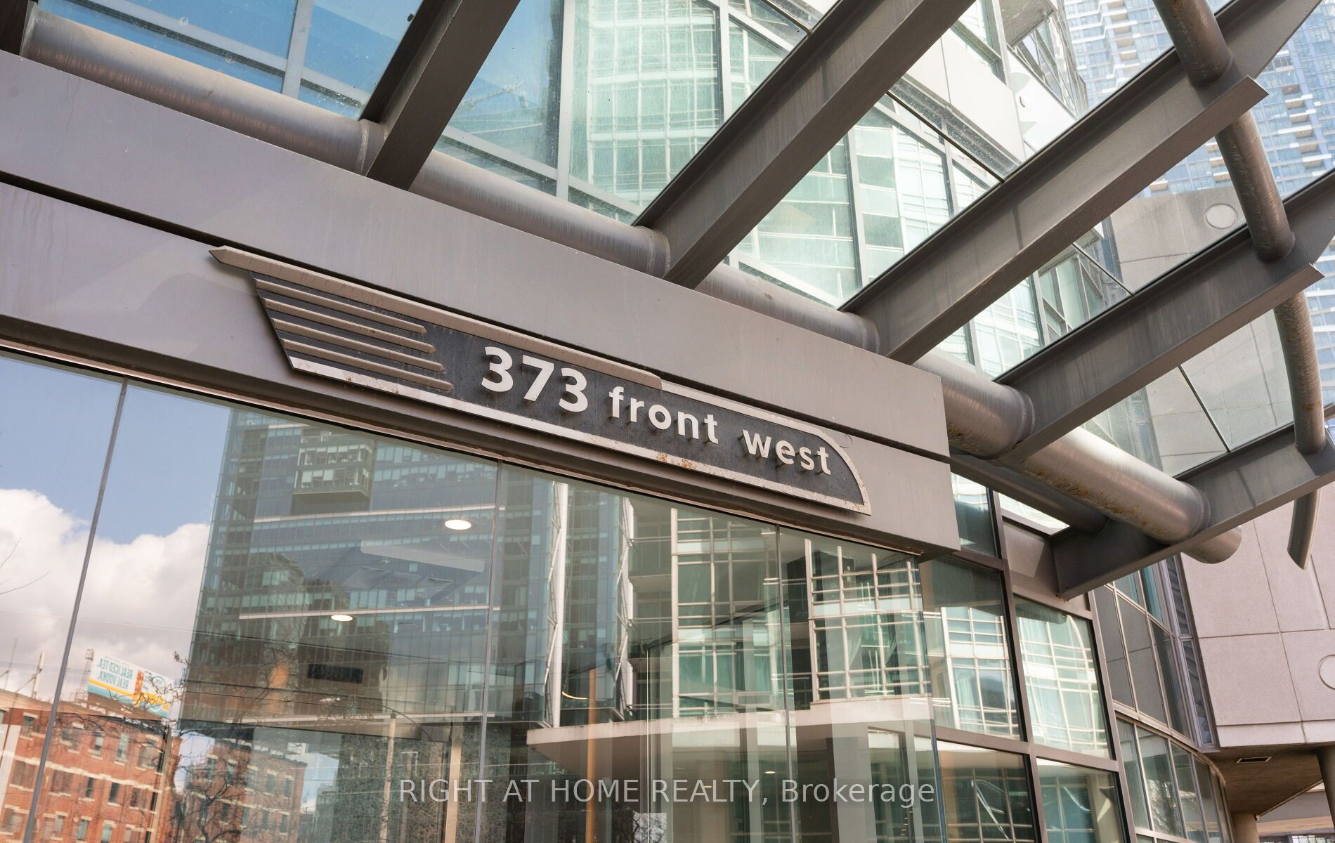 Additional image 6 of 803-373 Front Street W, Toronto, ON, M5V 3R7