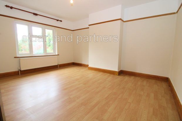 Additional image 9 of 4 bed semi-detached house to rentOathall Road, Haywards Heath RH16
