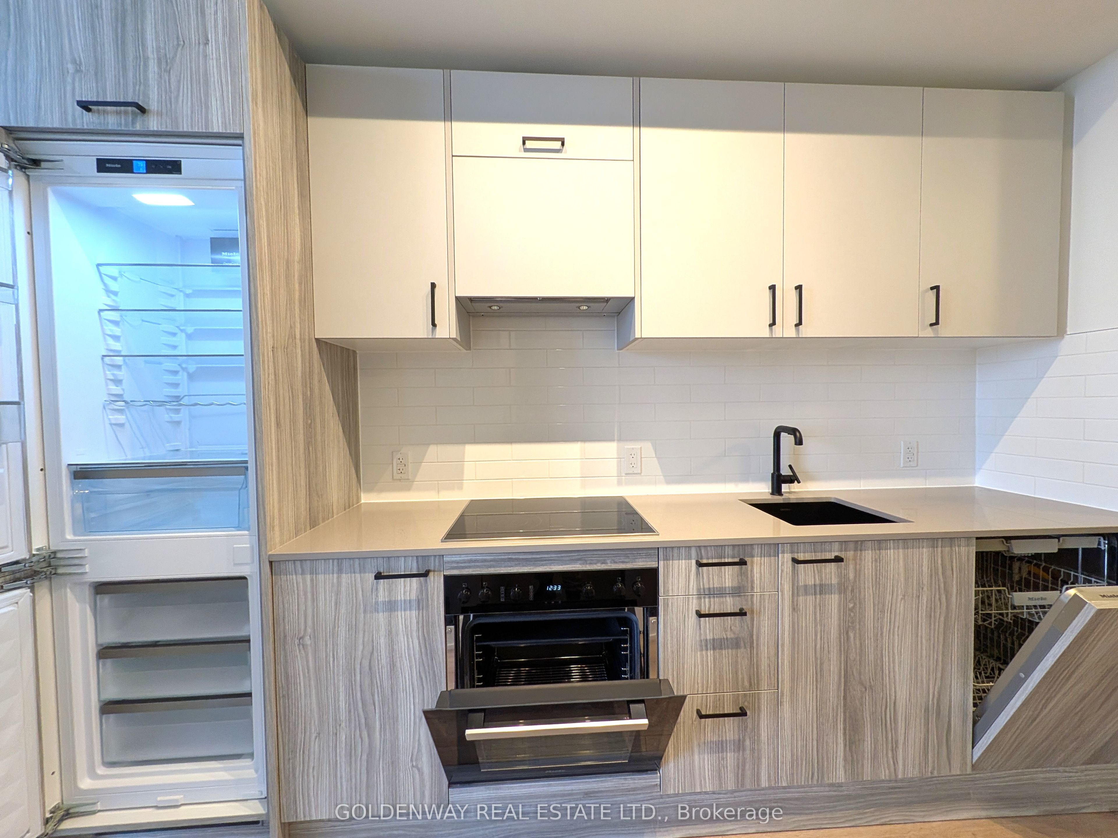 Additional image 6 of 2301-5 Quarrington Lane, Toronto, ON, M3C 0S4