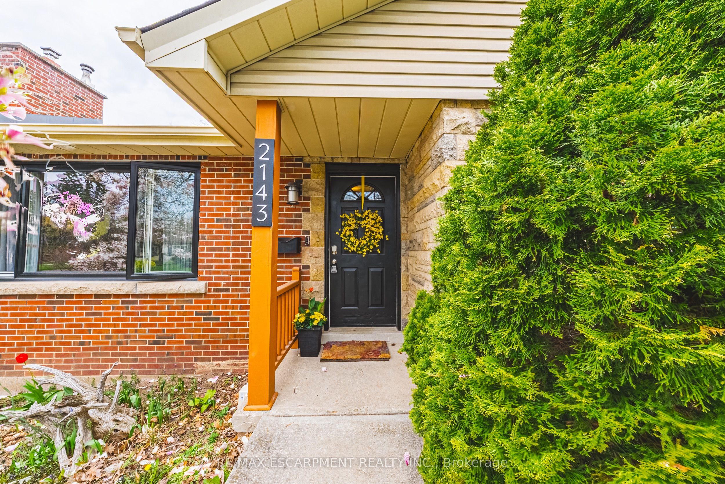Additional image 3 of 2143 Deyncourt Drive, Burlington, ON, L7R 1W2