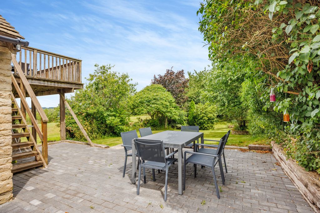Additional image 20 of 5 bed country house to rentChilson Hill, Oxfordshire OX7