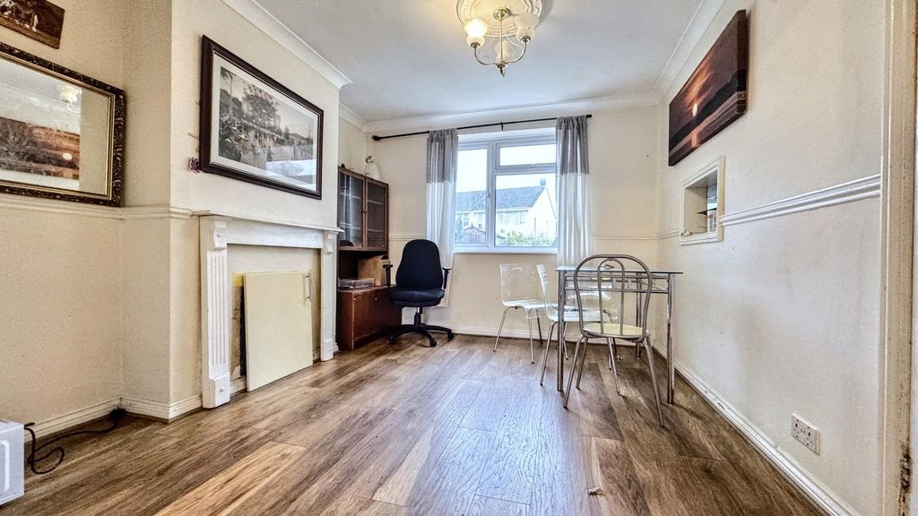 4 bed terraced house to rentCranleigh Court Road, Yate, Bristol, Gloucestershire BS37
