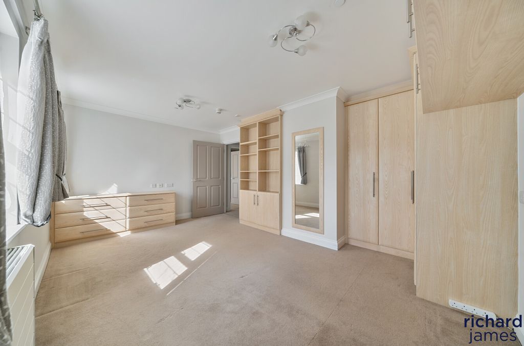 Additional image 3 of 1 bed flat for saleFitzwarren Court, Kingsdown Road, Swindon SN3