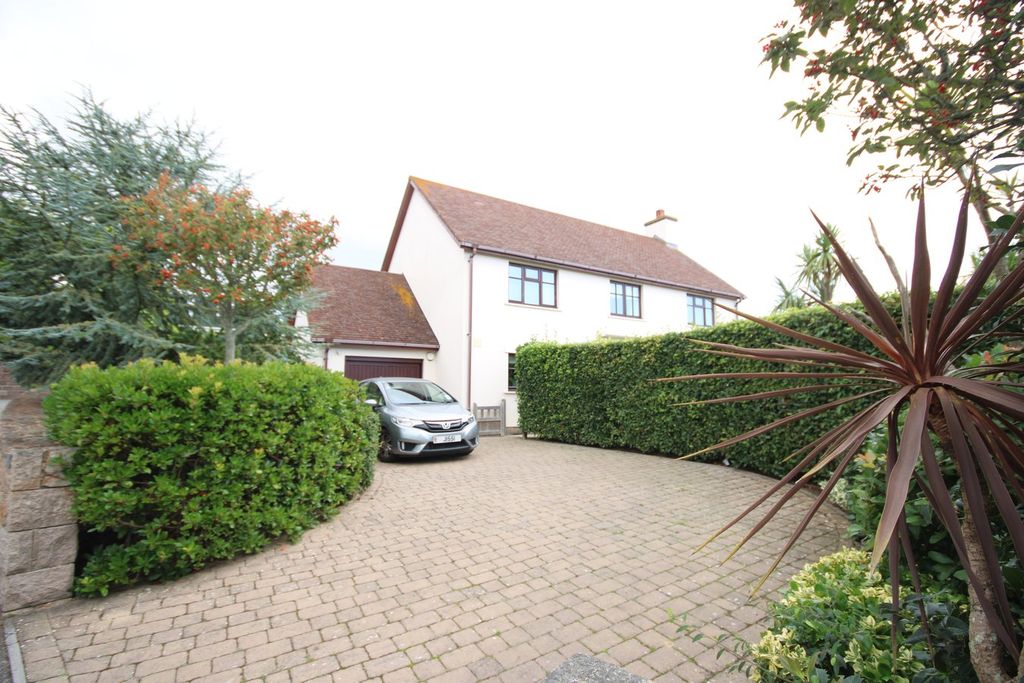 Additional image 34 of 4 bed detached house to rentLa Route De Noirmont, St Brelade, Jersey JE3