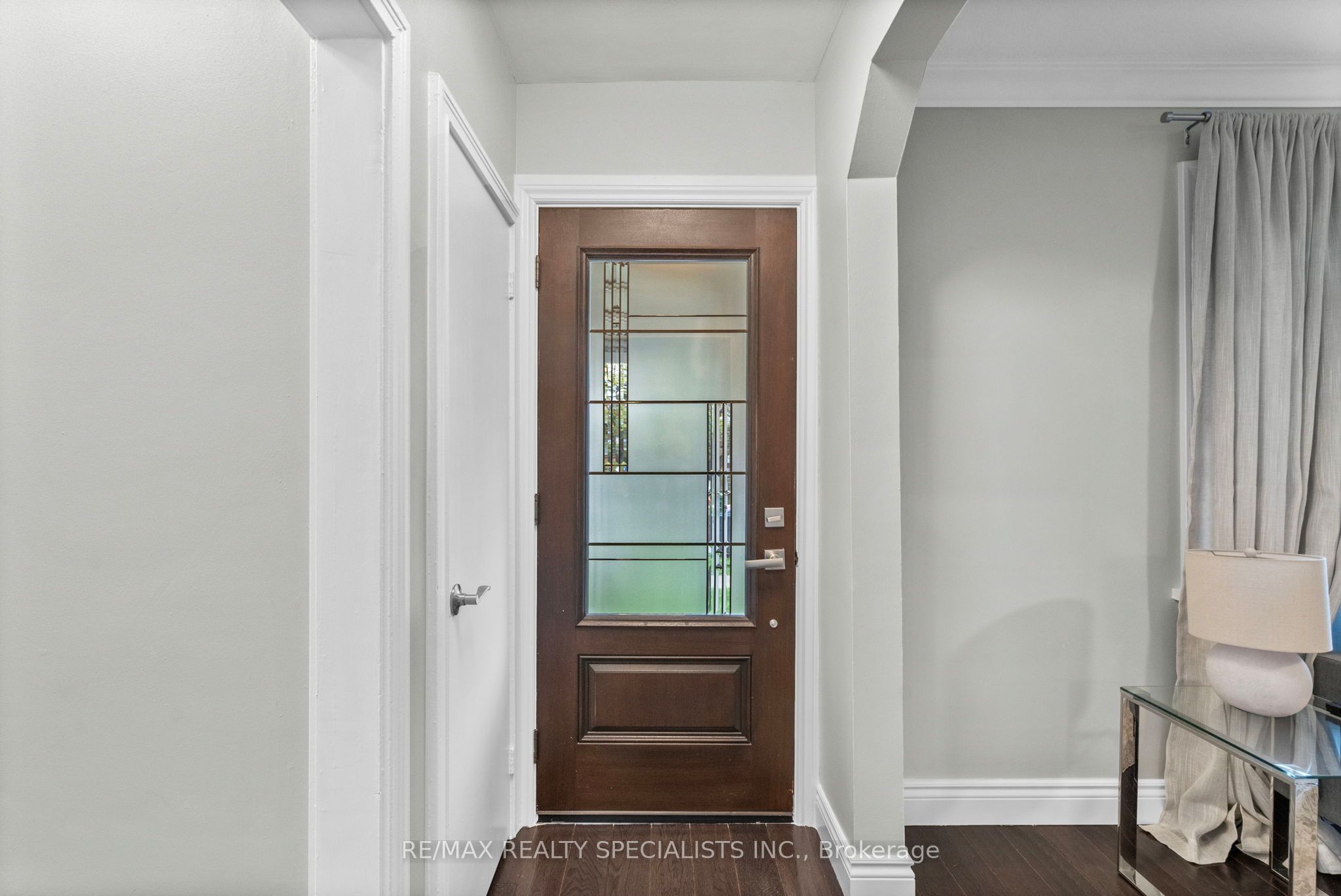 Additional image 2 of 226 Thirtieth Street, Toronto, ON, M8W 3E1