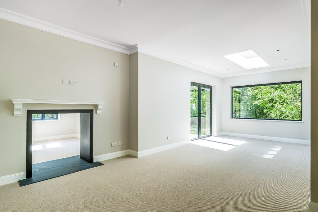Additional image 2 of 4 bed detached house to rentShovelstrode Lodge, Shovelstrode Lane, East Grinstead RH19