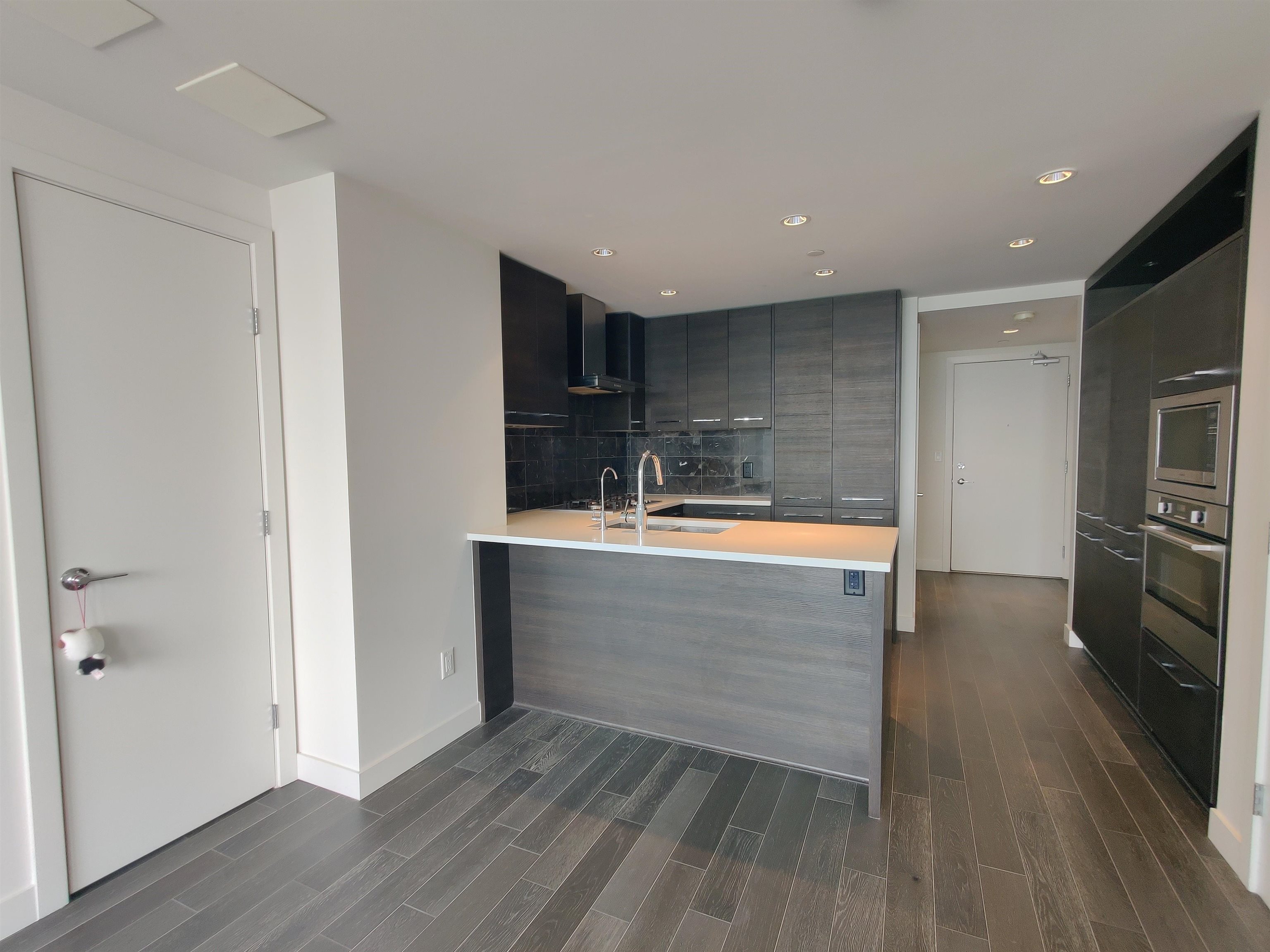 Additional image 2 of 1607-7468 Lansdowne Road, Richmond, BC, V7C 0B7