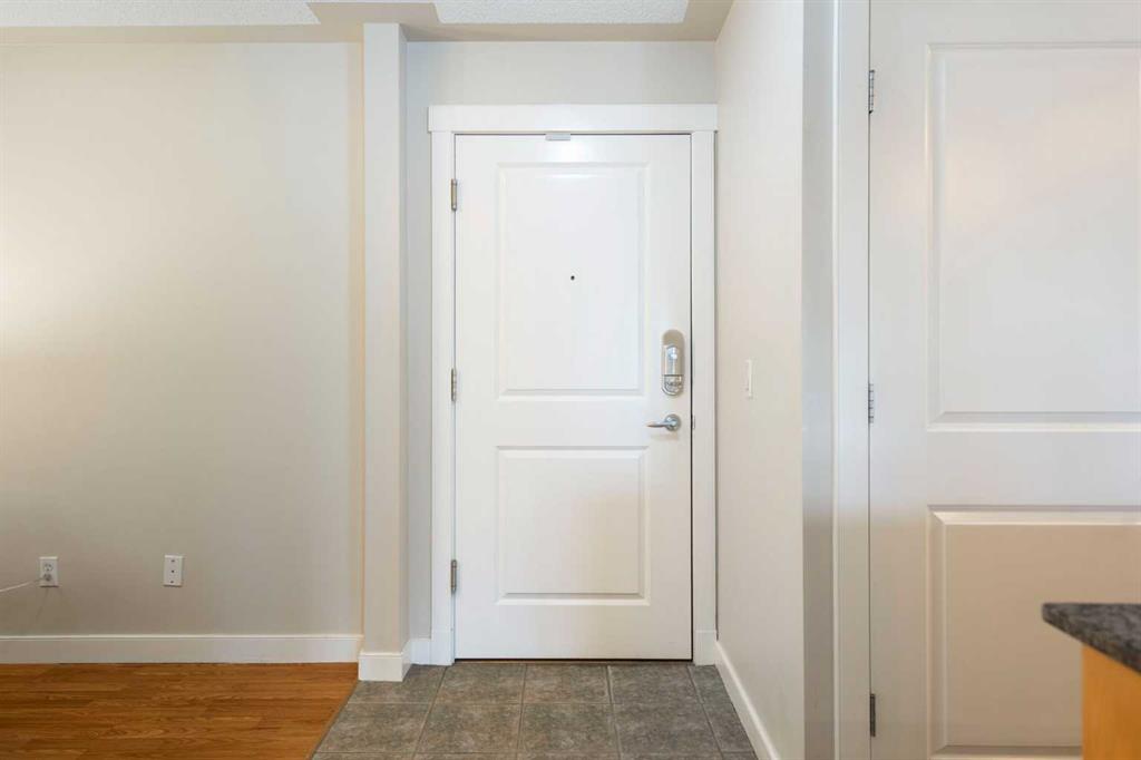 Additional image 5 of 116-2233 34 Avenue SW, Calgary, AB, T2T 6N2