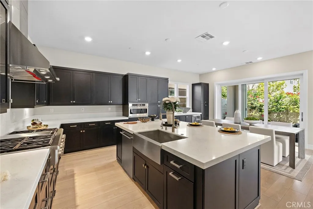Additional image 26 of 77 Pelican Ln, Irvine, CA 92618