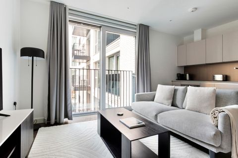 Nine Elms SW11, Studio to rent