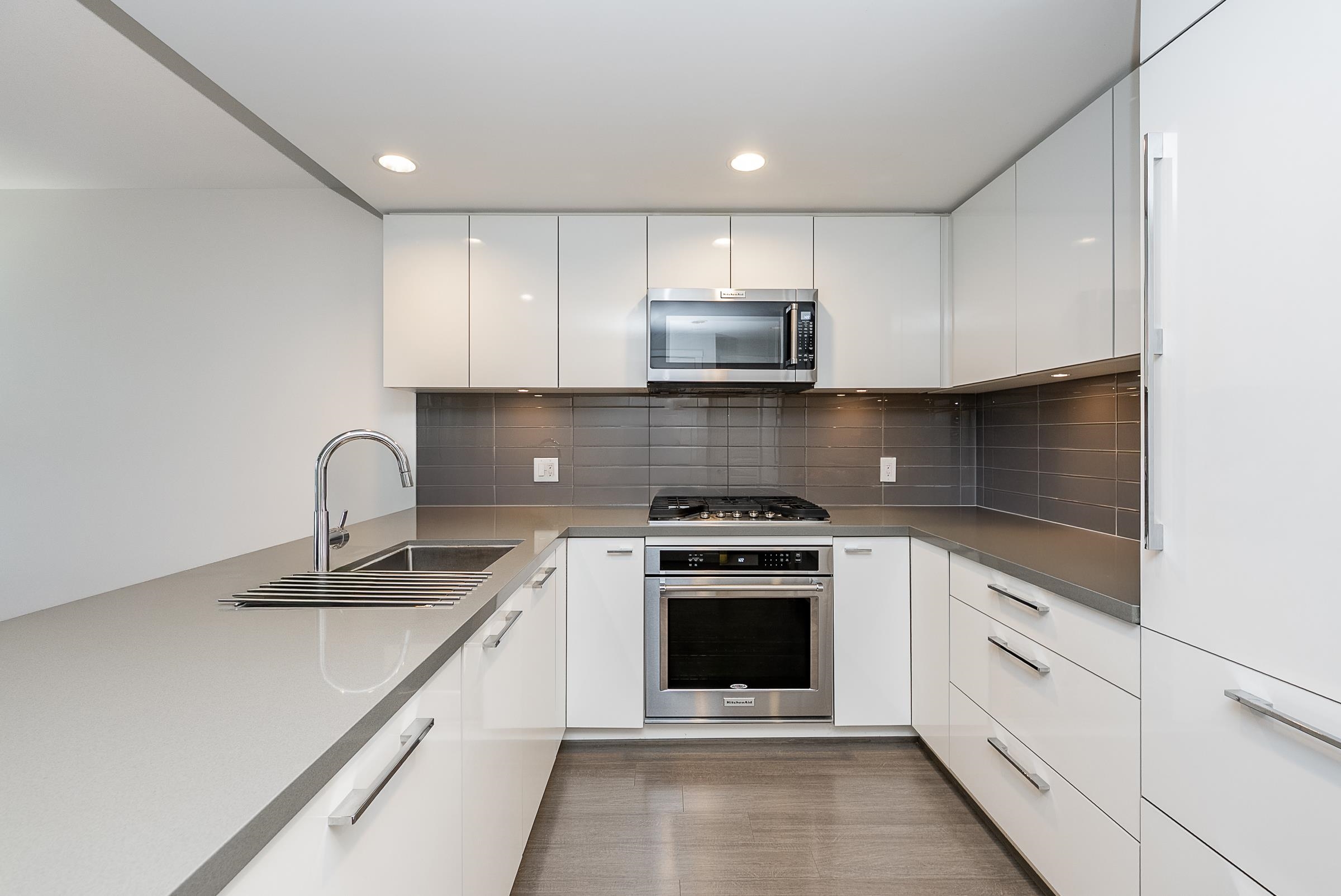 Additional image 2 of 2207-3093 Windsor Gate, Coquitlam, BC, V3B 0N2