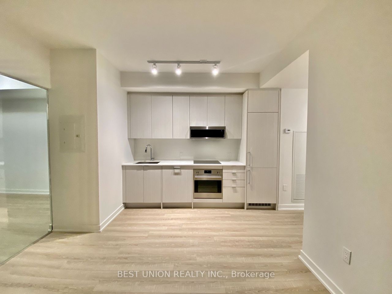 Additional image 3 of 516-250 Lawrence Avenue W, Toronto, ON, M5M 1B1