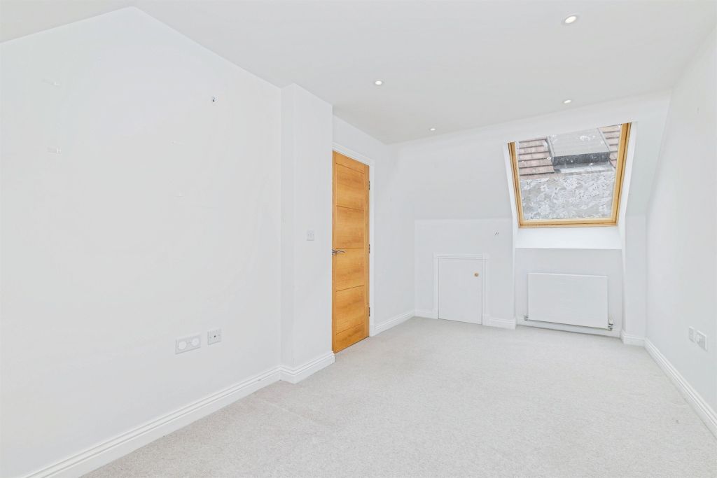 Additional image 15 of 4 bed penthouse for saleFleet Avenue, Hartlepool TS24