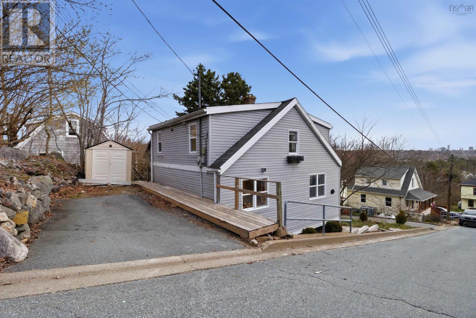 Additional image 4 of 9 Maplewood Drive, Halifax, NS, B3N1C4