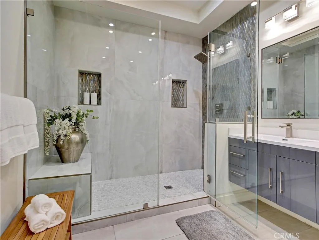 Additional image 19 of 4557 Don Timoteo Drive, Los Angeles, CA 90008