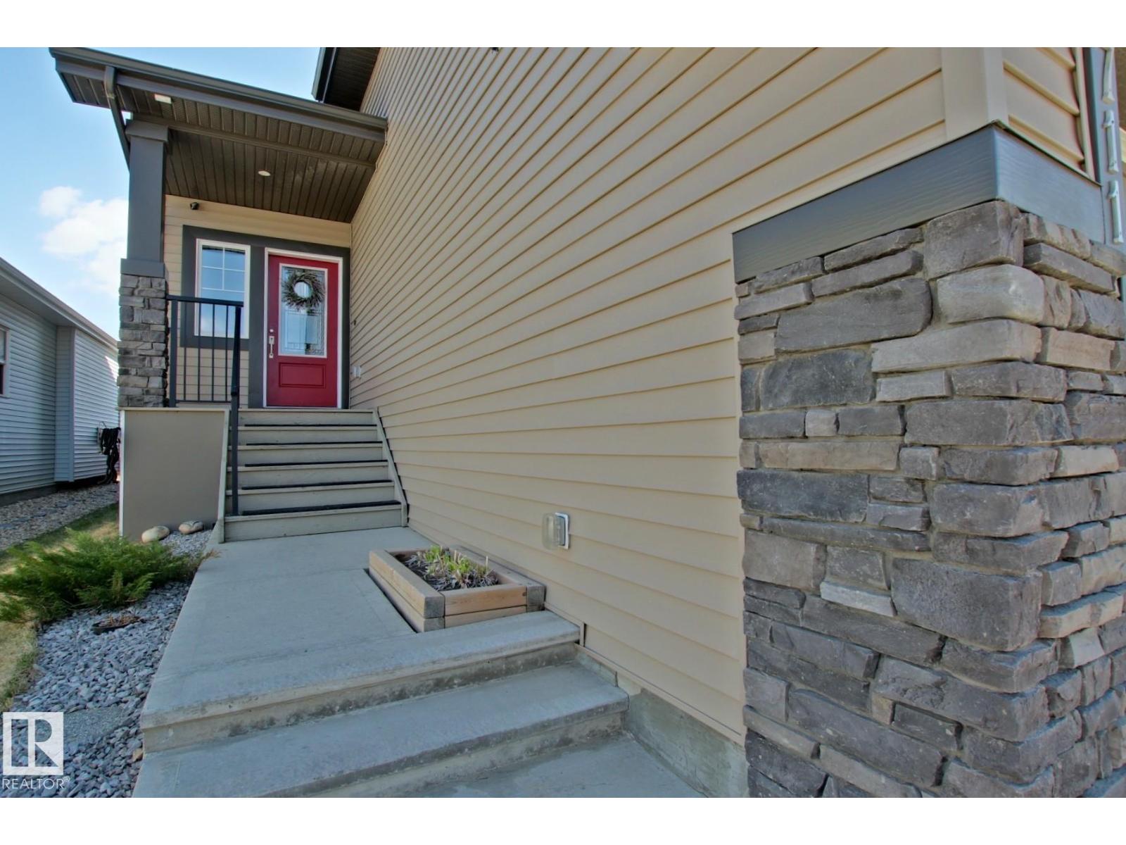 Additional image 4 of 9711 223 Street NW, Edmonton, AB, T5T4B5