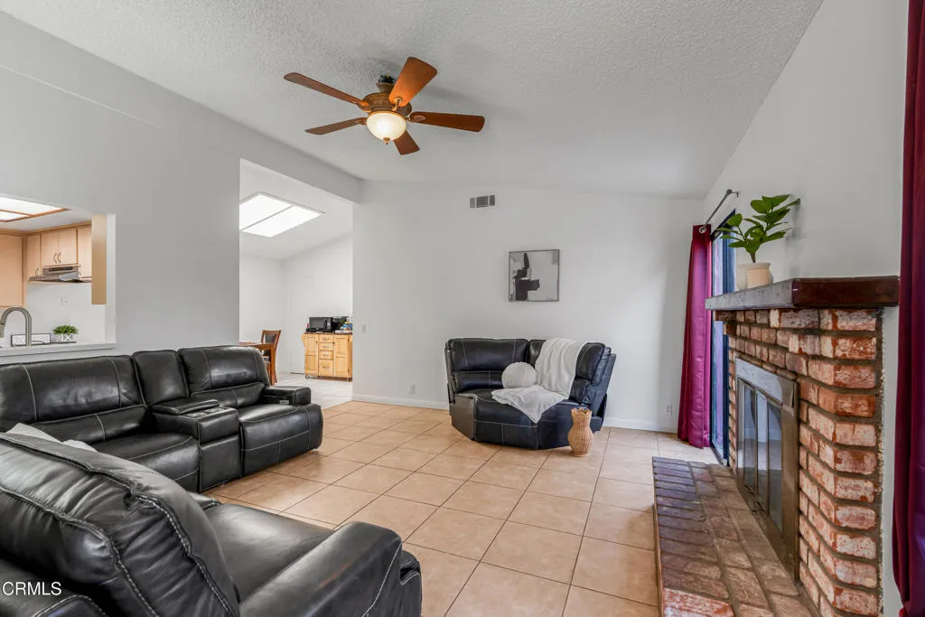 Additional image 5 of 220 Elizabeth Court, Santa Paula, CA 93060