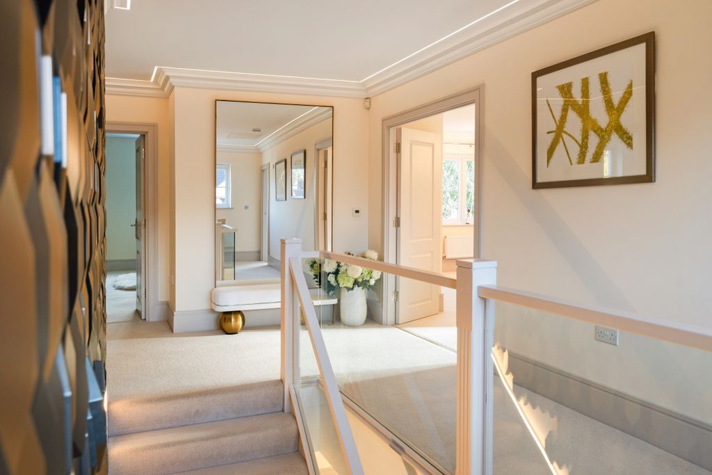 Additional image 14 of 5 bed detached house to rentCoppice Vale, Felbridge, East Grinstead RH19