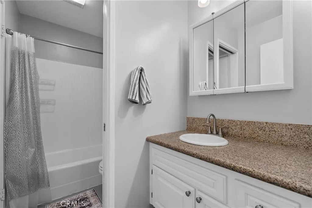 Additional image 79 of 20134 Leadwell St Unit 126, Winnetka, CA 91306