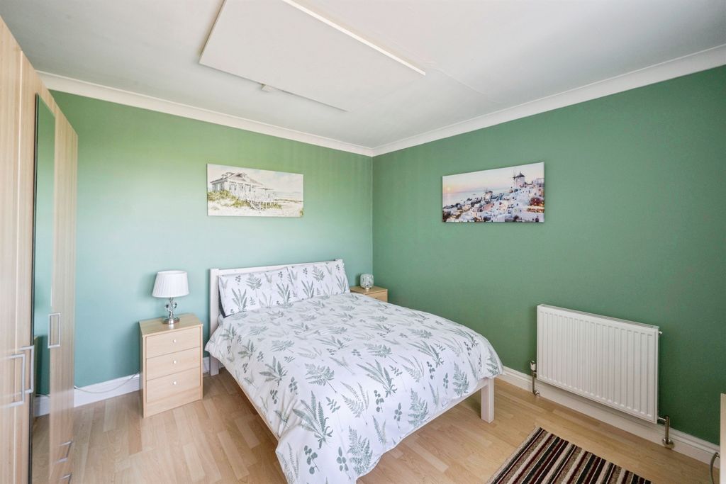 Additional image 12 of 4 bed detached house for saleStather Road, Burton-Upon-Stather, Scunthorpe DN15