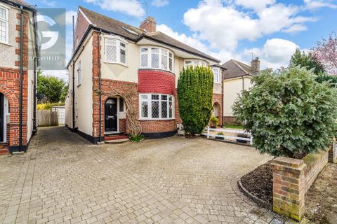 Meadowview Road, West Ewell, Epsom KT19
