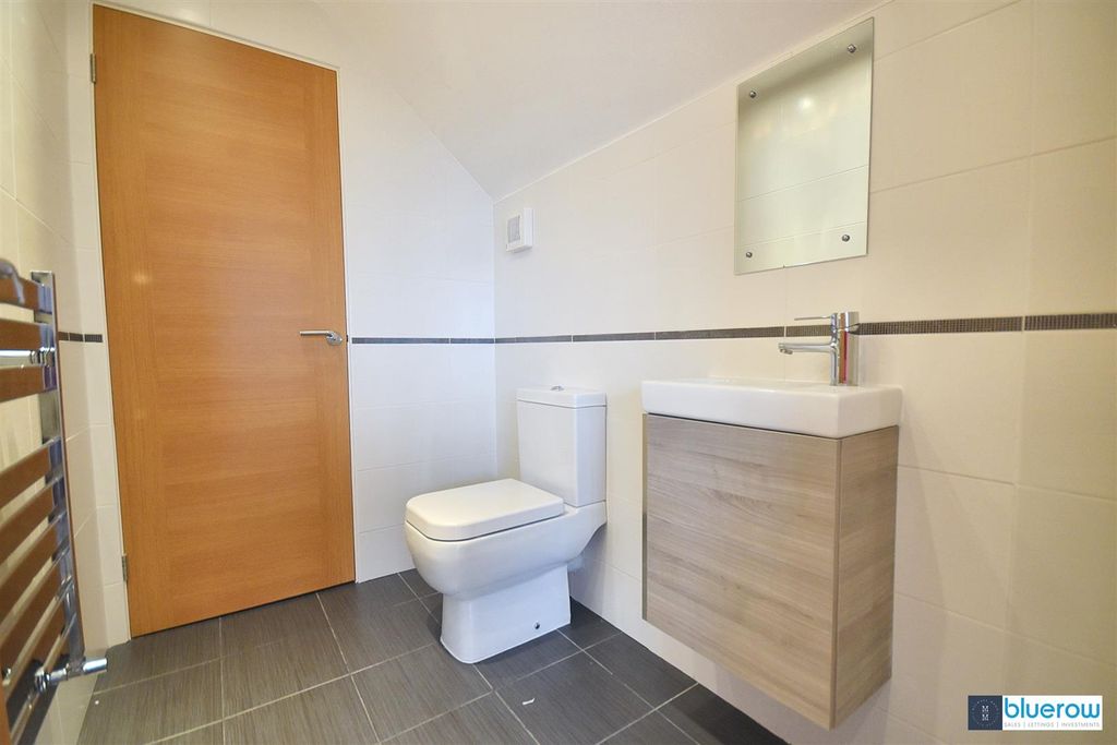 Additional image 10 of 3 bed flat to rentHall Road West, Liverpool L23