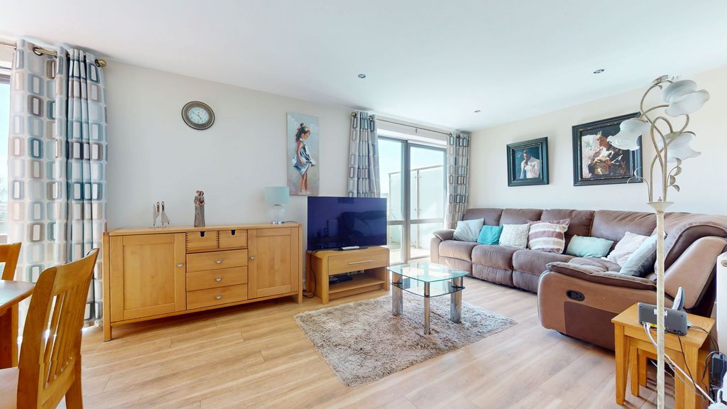 Additional image 2 of 2 bed flat for saleParsonage Way, Plymouth PL4