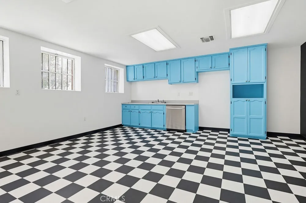 Additional image 89 of 129 W 5th Street, Long Beach, CA 90802