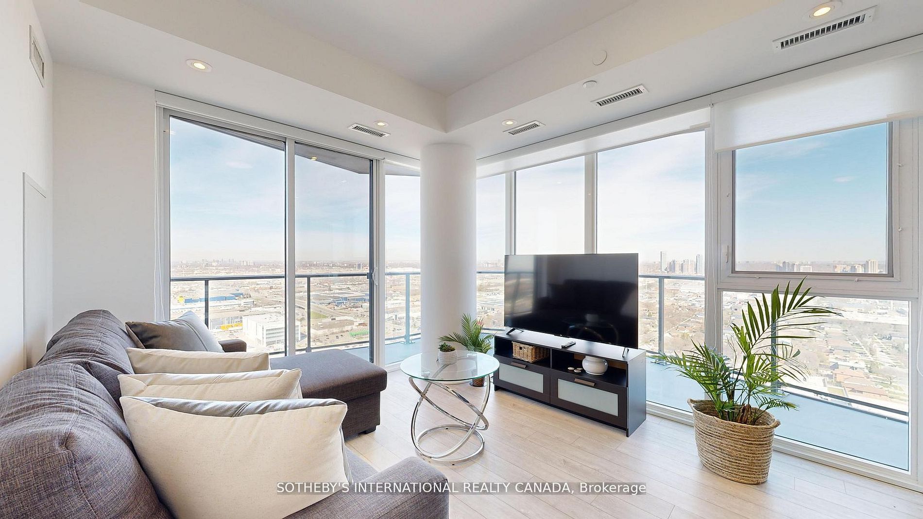 Additional image 2 of 3103-36 Zorra Street, Toronto, ON, M8Z 4Z7