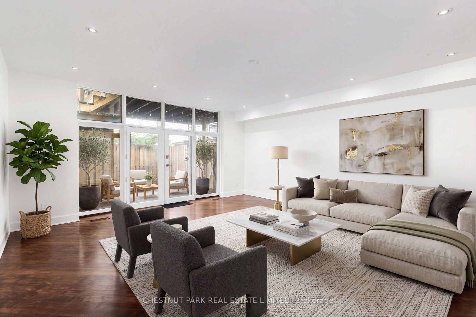 Main Fl-734 Huron Street, Toronto, ON, M4V 2W3