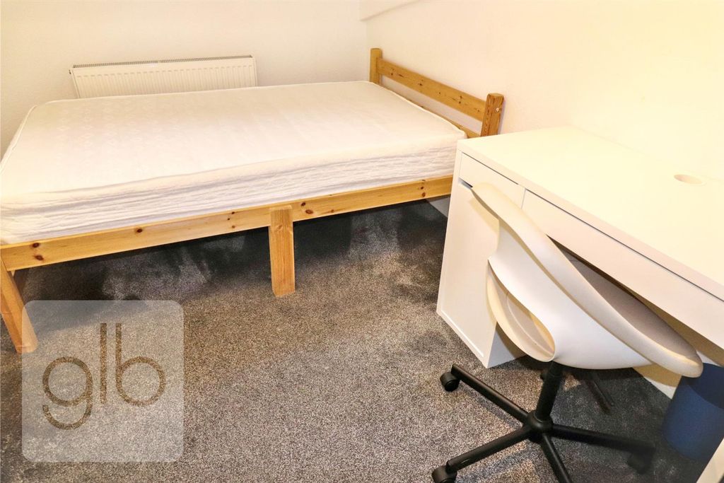 Additional image 11 of 6 bed property to rentWarwick Street, Leamington Spa CV32