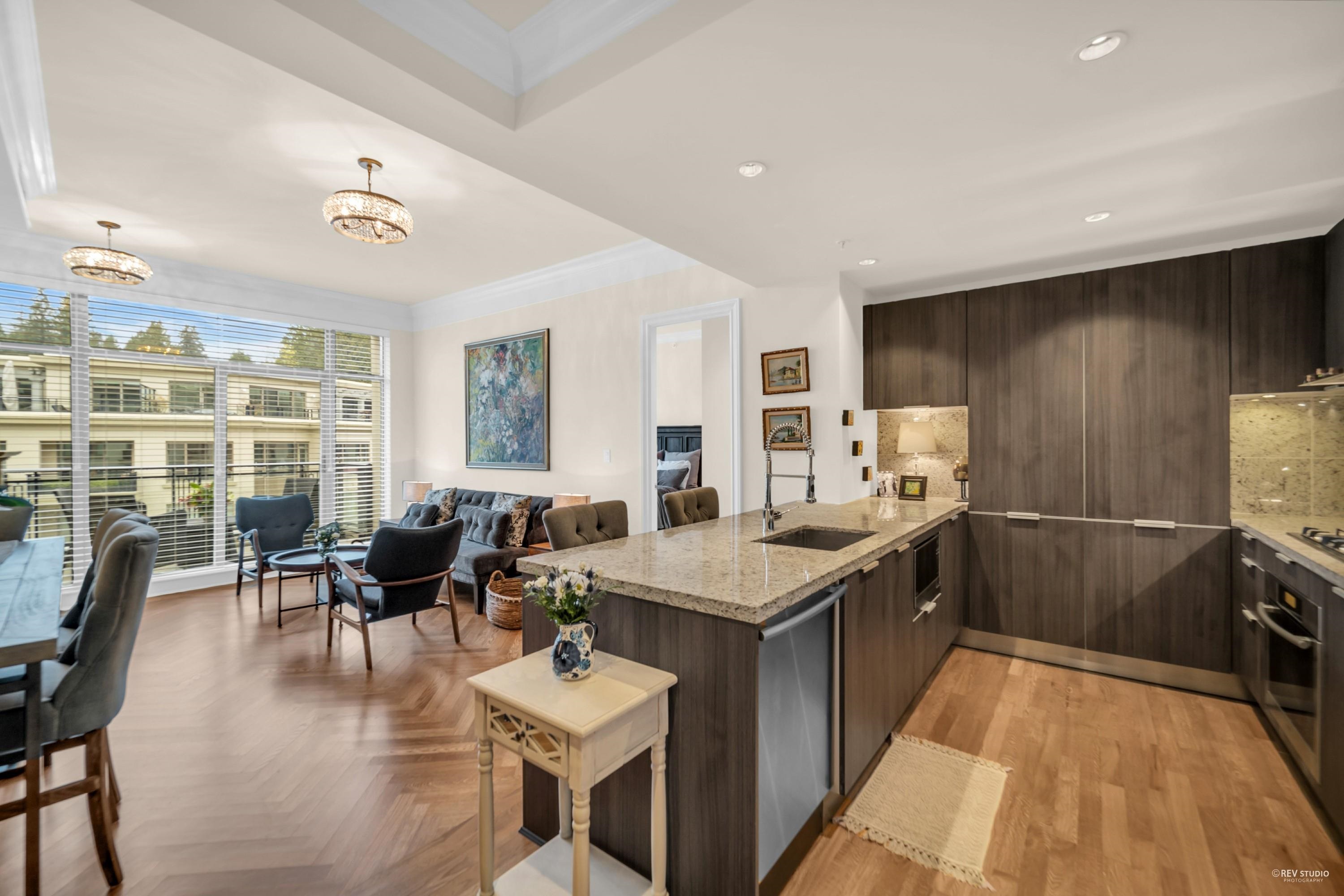 403-568 Waters Edge Crescent, West Vancouver, BC, V7T 0A2