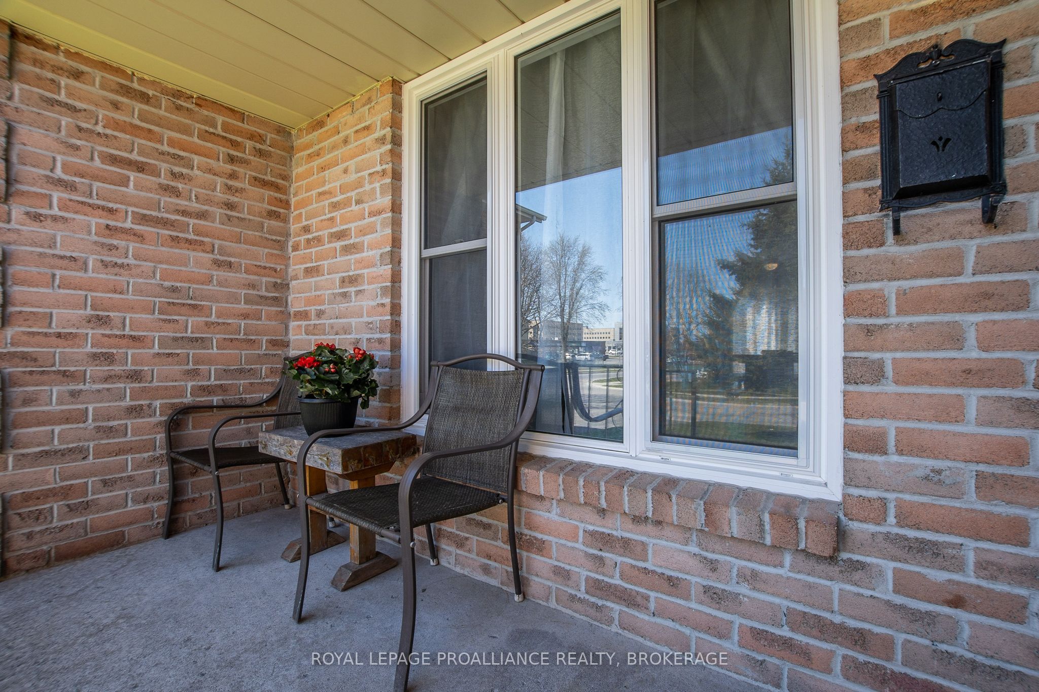 Additional image 3 of 4 Balmoral Court, Kingston, ON, K7M 7S9