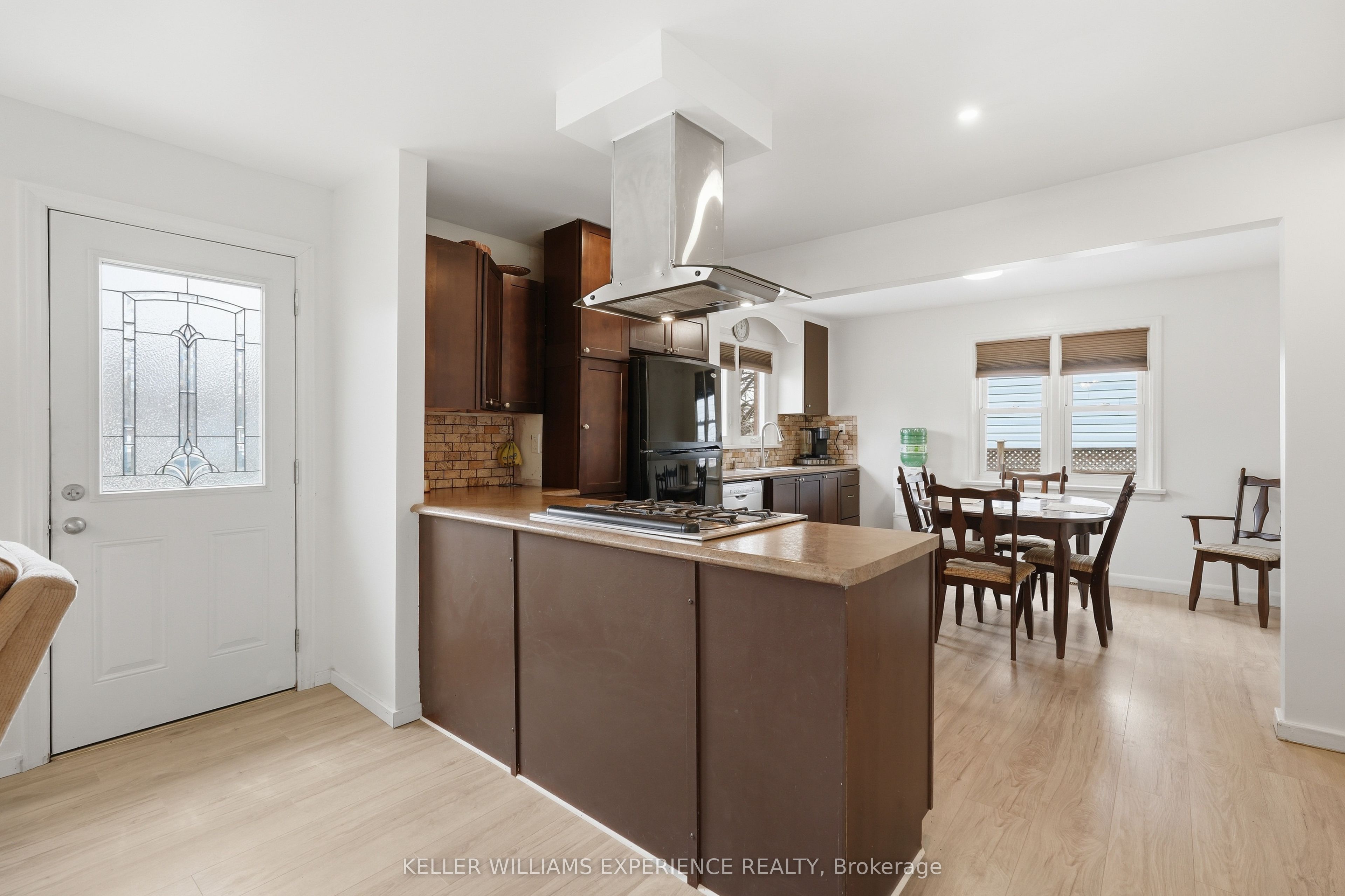 Additional image 6 of 98 Donald Street, Barrie, ON, L4N 1E3