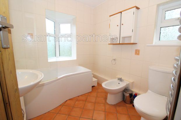 Additional image 11 of 4 bed semi-detached house to rentOathall Road, Haywards Heath RH16