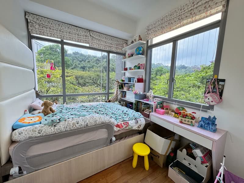 140 Hillview Avenue photo 3